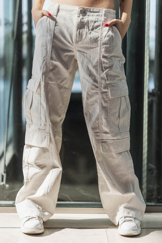 Loose fit cargo pants