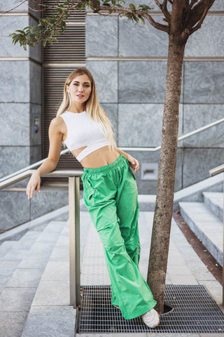 Wide parachute trousers